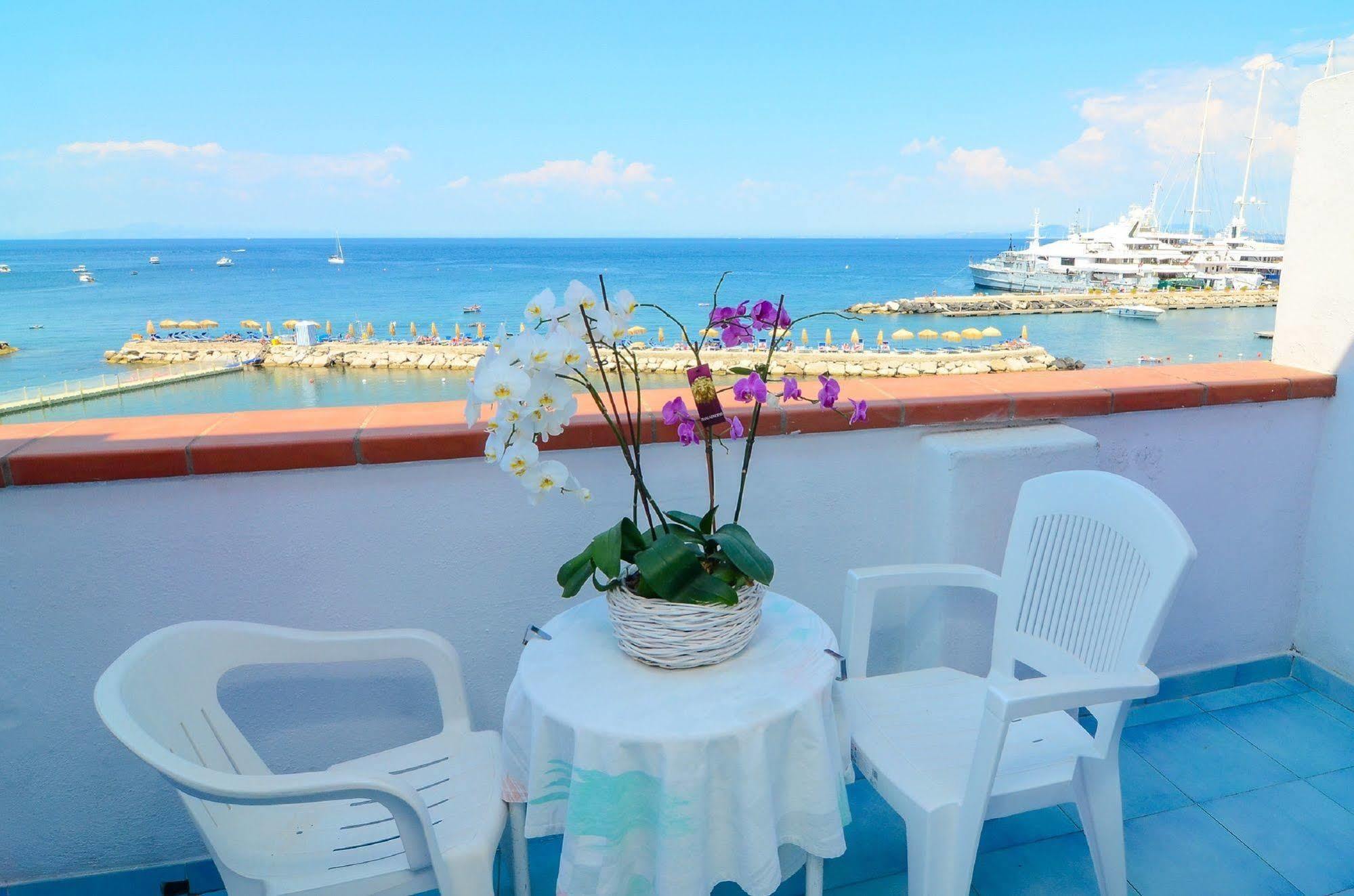 Hotel Terme Marina Лакко-Амено Экстерьер фото