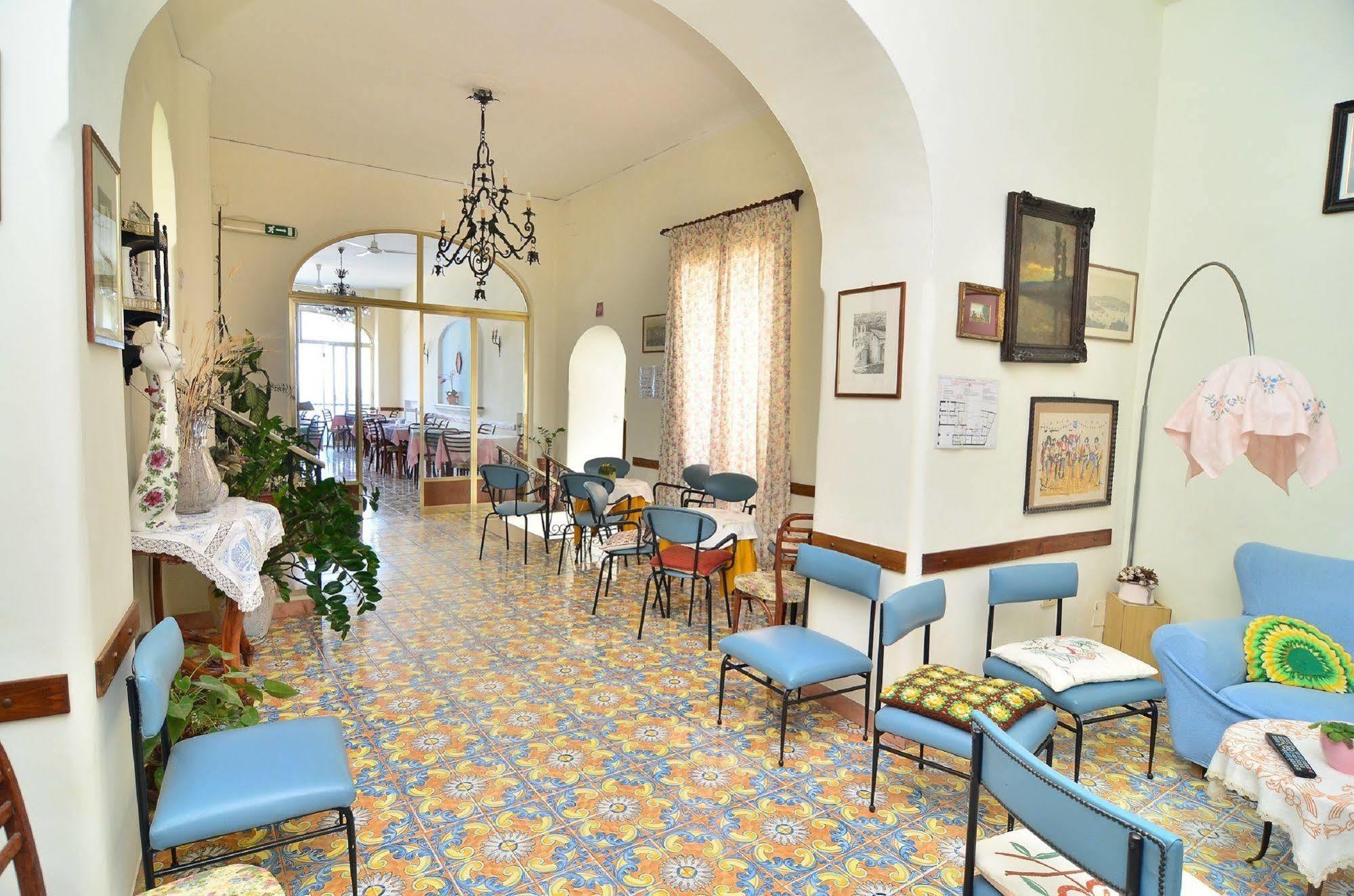 Hotel Terme Marina Лакко-Амено Экстерьер фото