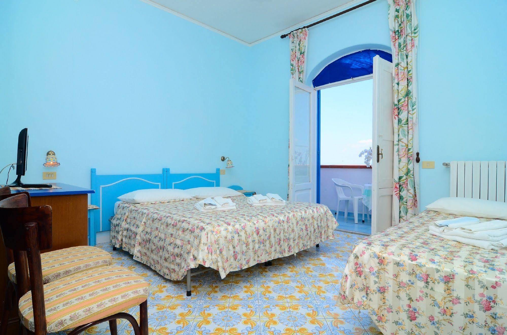 Hotel Terme Marina Лакко-Амено Экстерьер фото